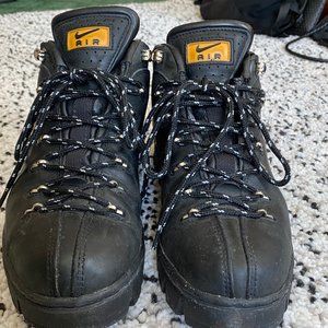 Nike ACG Vintage Leather Hiking Boots